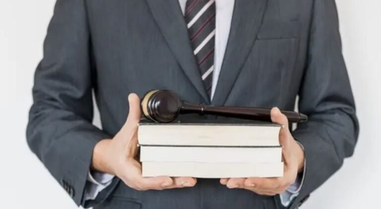 محامي المدينة المنورة