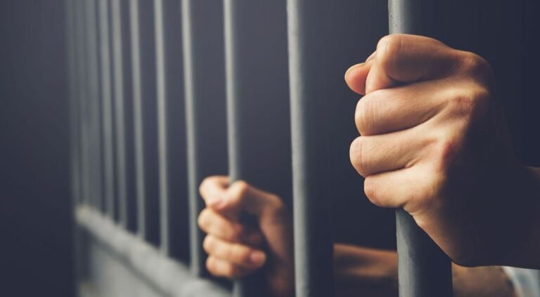 عقوبة الهروب من مكافحة المخدرات