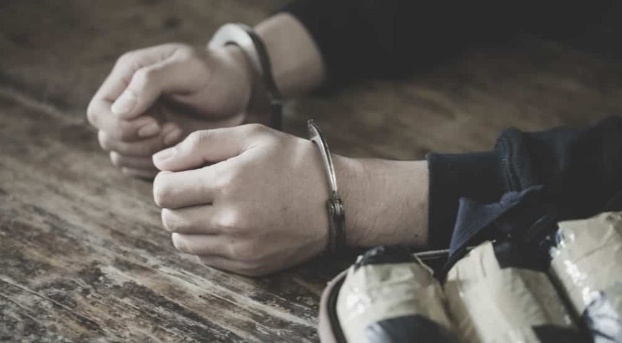 عقوبة تهريب المخدرات