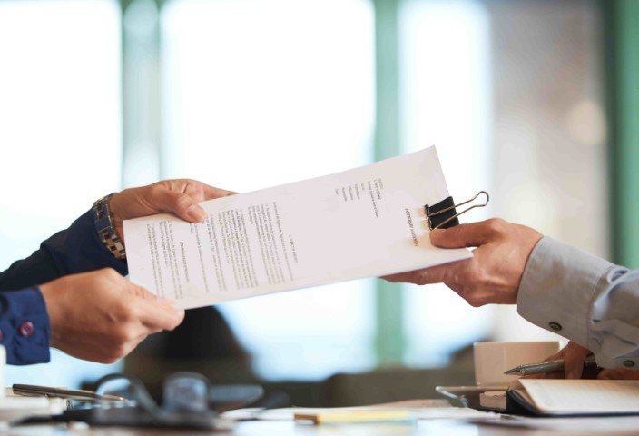 دعوى عقد توريد