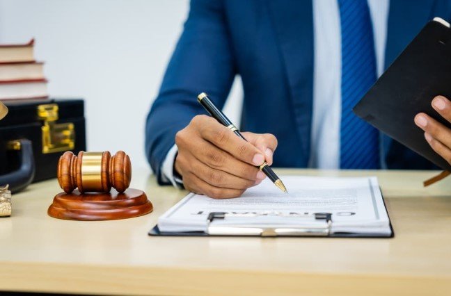  محامي تعويض