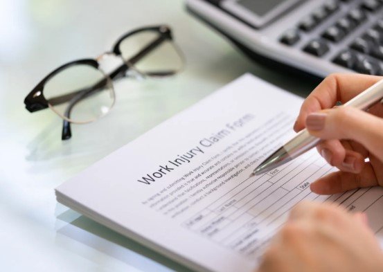 التعويض عن الإصابة بالعاهة الدائمة