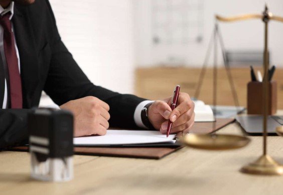 الاستشارات القانونية لمكتب العمل​