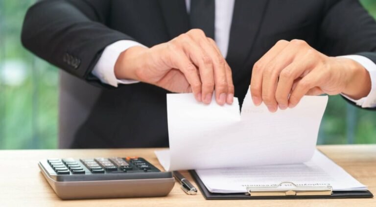 فسخ العقد بسبب تأخير الرواتب