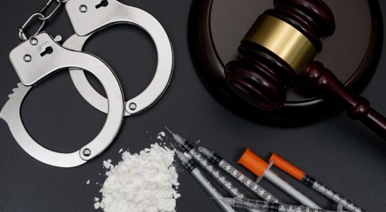 حكم تعاطي المخدرات