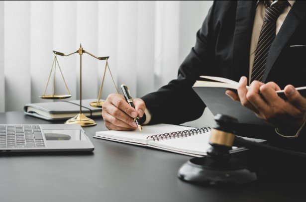 محامي شكاوى مكتب العمل