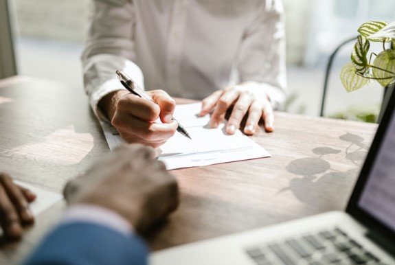 محامي قضايا الفصل التعسفي​