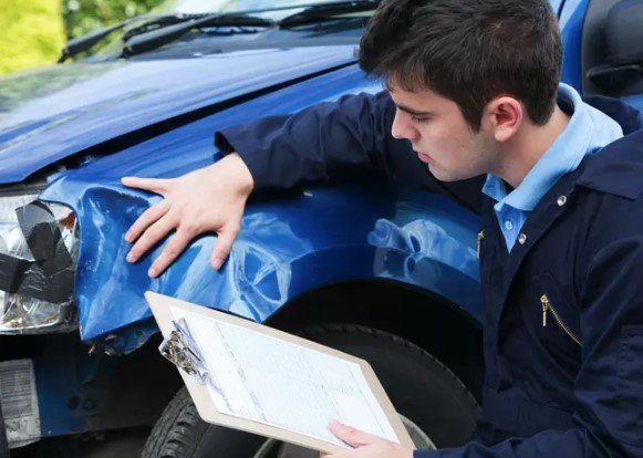 تقدير حوادث السيارات