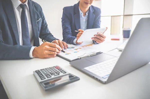 حاسبة مكافأة نهاية الخدمة للموظف الحكومي